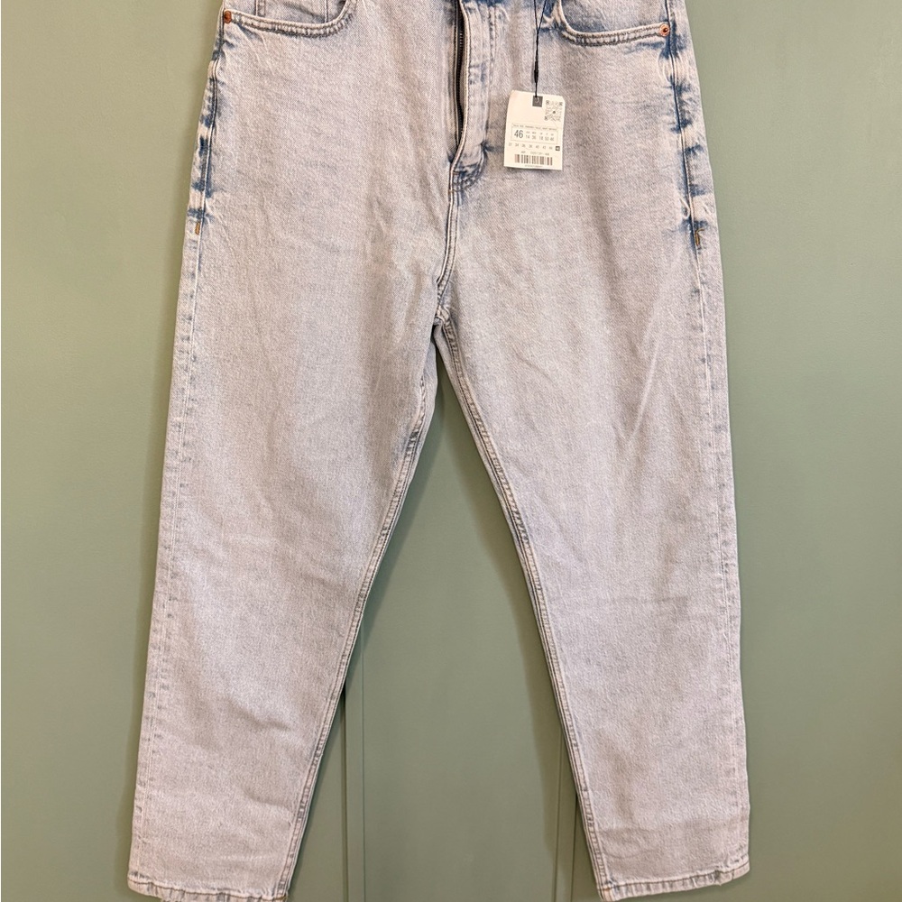 Zara Light Blue Women's Relaxed Jeans